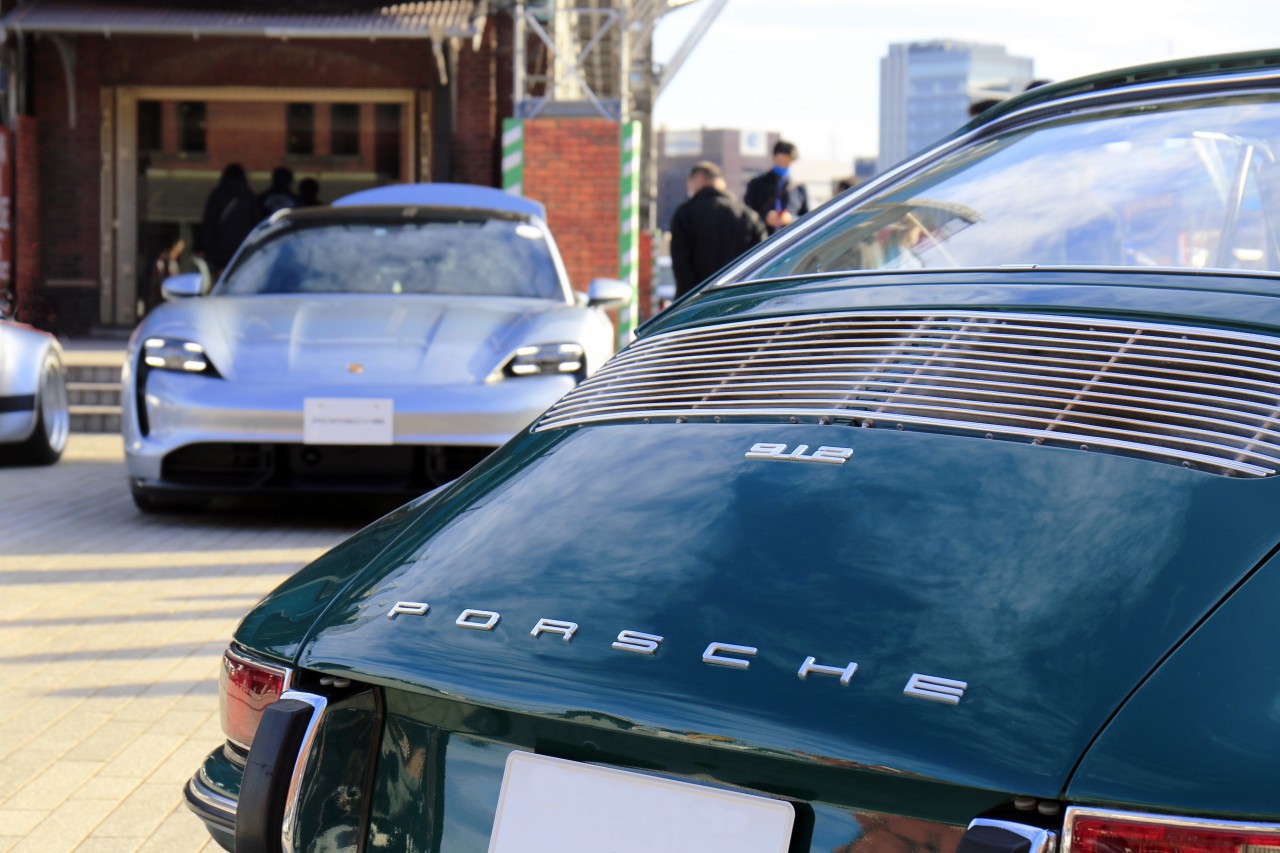 張り紙をして路上に 展示 ドイツでのクルマの個人売買 その意外な方法とは 外車王soken