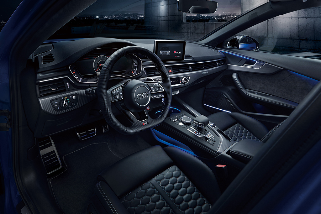 Audi A4シリーズのトップモデル、新型 Audi RS 4 Avant を発売